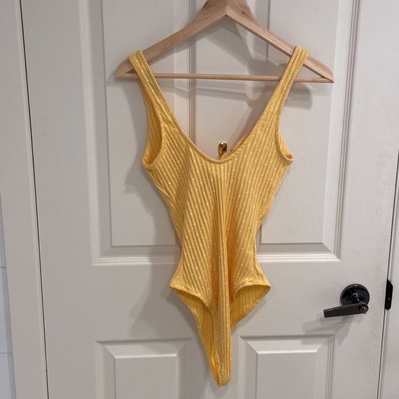 Bershka Yellow with White Polka Dots Bodysuit - Picture 2 of 3